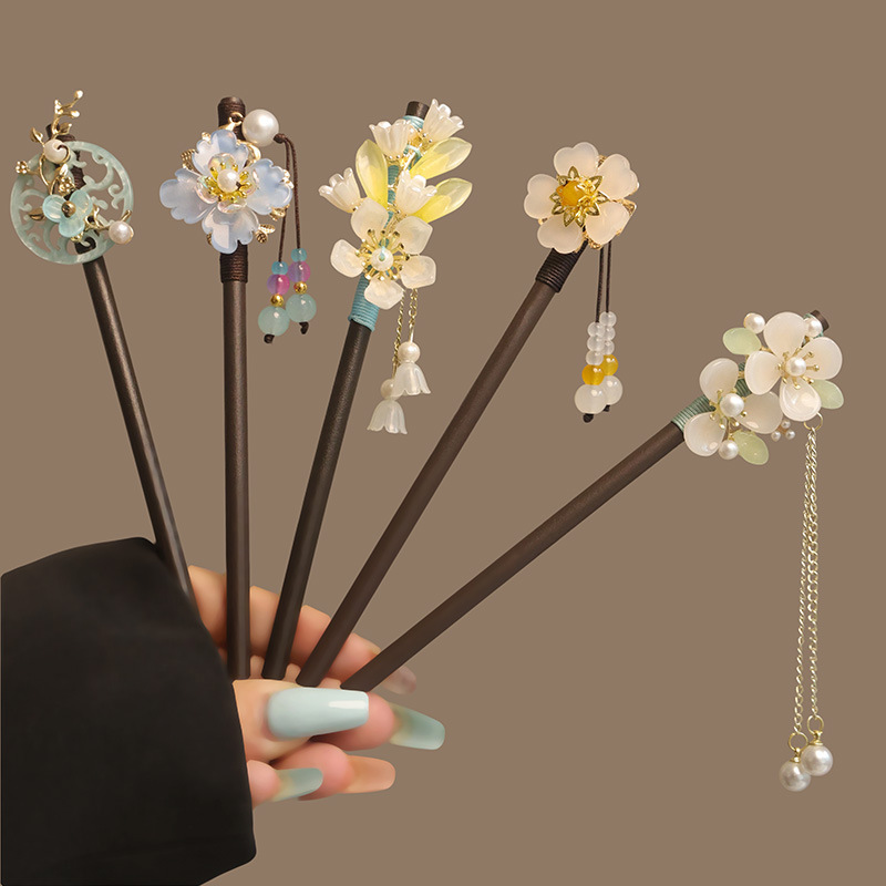 Hanbok Hair Pin - Palillos para el cabello con borlas