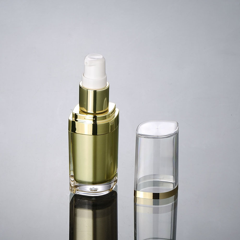 Botella acrílica dorada de 15m - Essence Serum Toner reseña y precio